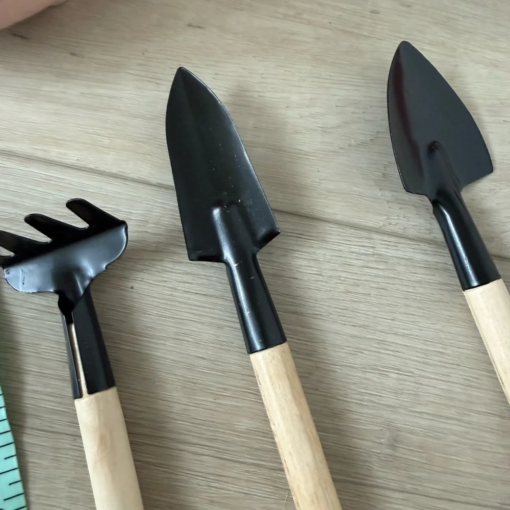 Miniature decorative garden utensils, cottage, core farmhouse, country  decor - Picture 4 of 4